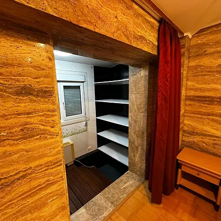 Apartment Sea Breeze - 3br , 200m From *